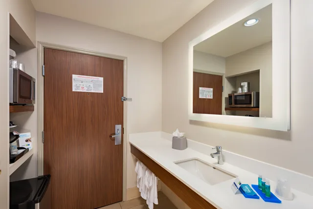 غرفة بسريرين كوين، Holiday Inn Express Hotel Suites Peoria North Glendale 2/3