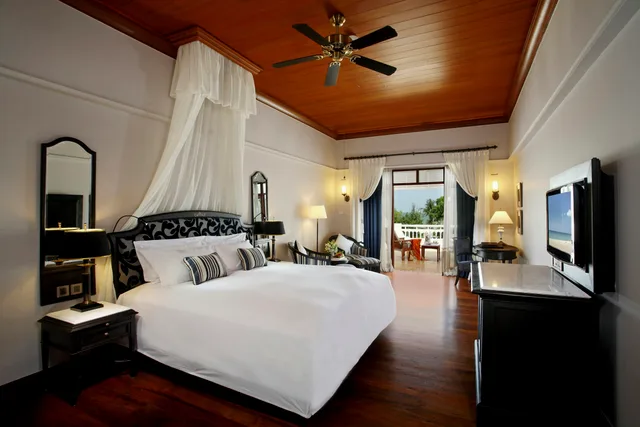 غرفة بريميوم ديلوكس كلوب بسرير كينج، Centara Grand Beach Resort Hua Hin 1/4