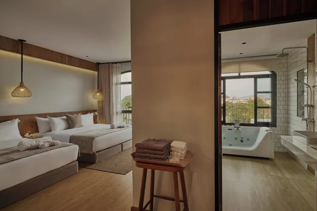Family Suite, King Bed, Mountain View, Balcony, The Motifs Eco Hotel 3/7
