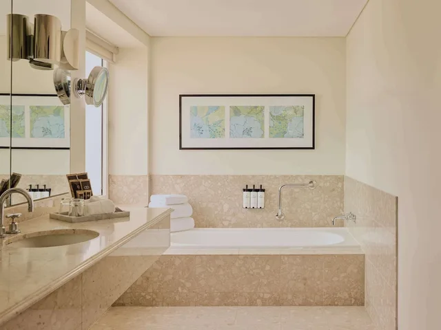 جناح بريميير بسرير كينج بإطلالة على المدينة بمنطقة جلوس بحوض استحمام، SOFITEL BRISBANE CENTRAL 10/10