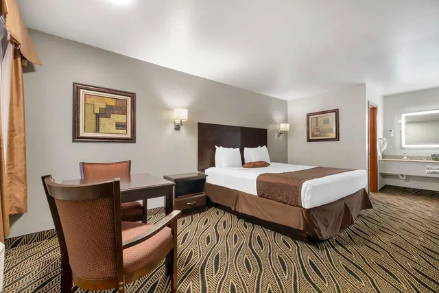 غرفة بسرير كينج للمدخنين، Best Western Red Carpet Inn 1/4