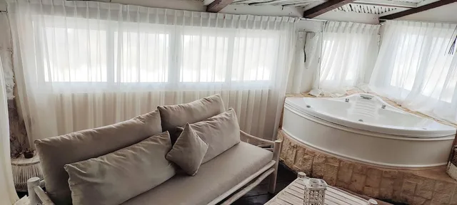 Honeymoon, Suite, King and Twin Beds, Ocean Front، Villa Las Estrellas 7/8