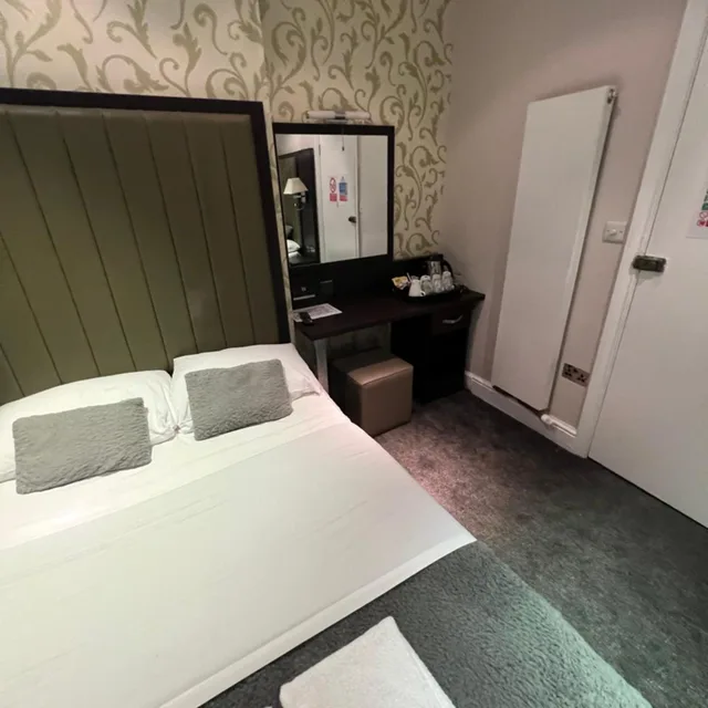 غرفة تنفيذية رباعية، Goodwood Hotel 5/8
