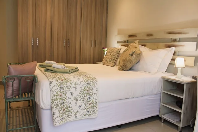 غرفة ديلوكس بسرير كوين، Vineyard On The Hill Guest House 3/10