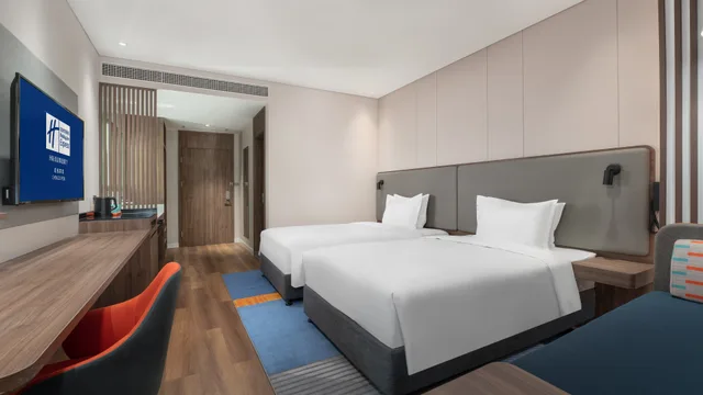 Standard, Twin Beds, Holiday Inn Express Chengdu Pidu, an IHG Hotel 2/2