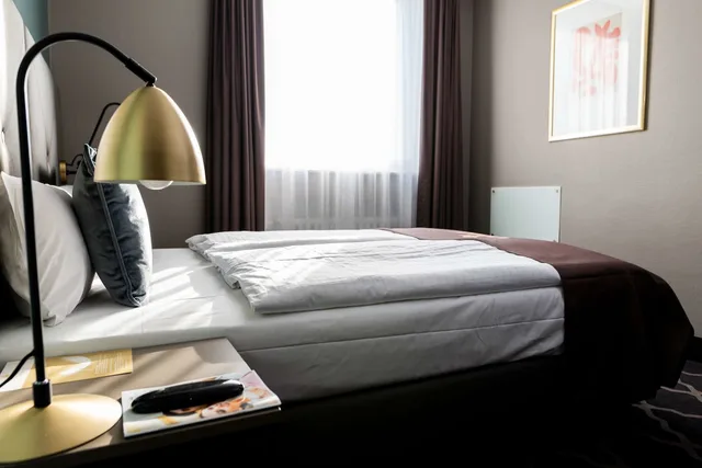 Standard, Queen Bed, Hotel Kaiserhof 8/10