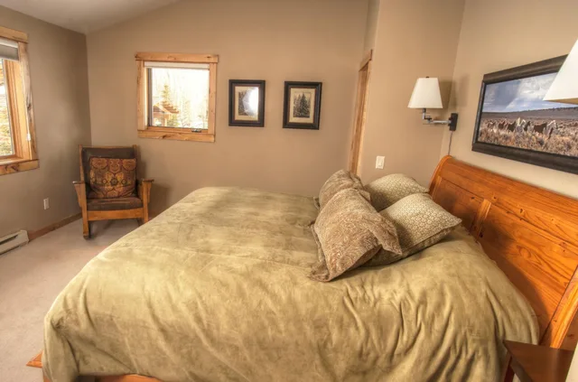 4 Bedrooms, Luxury, House, Mountain View, Spring Creek Ranch 1/3