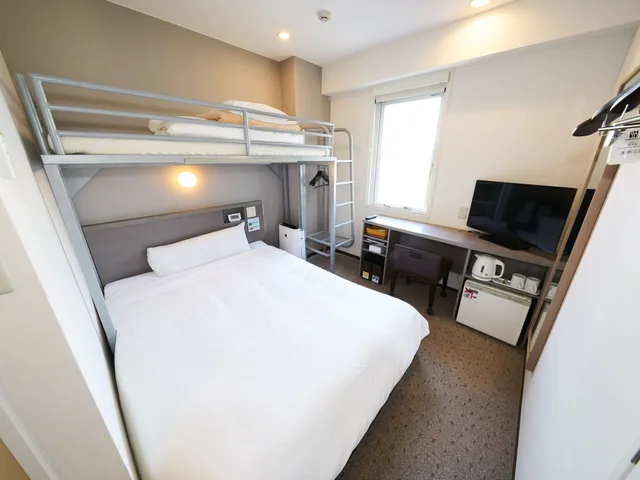 غرفة بسرير مزدوج وسرير بطابقين، Super Hotel Tokyo Nihonbashi Mitsukoshi Mae 7/11