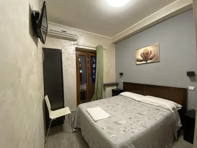 غرفة مفردة، Family House 15/17