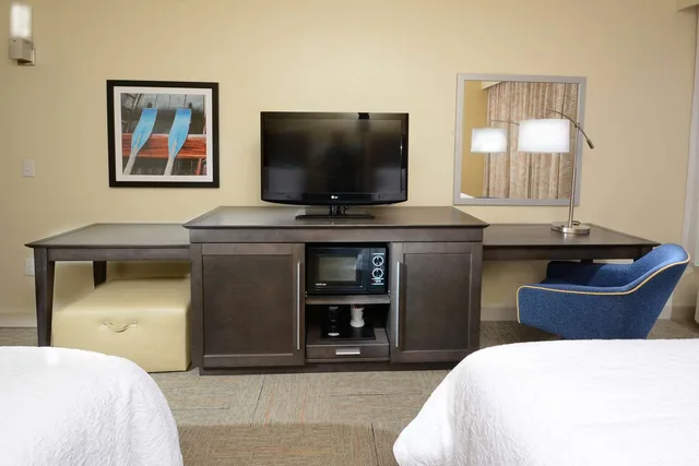 غرفة بسريرين كوين، Hampton Inn High Point 3/4