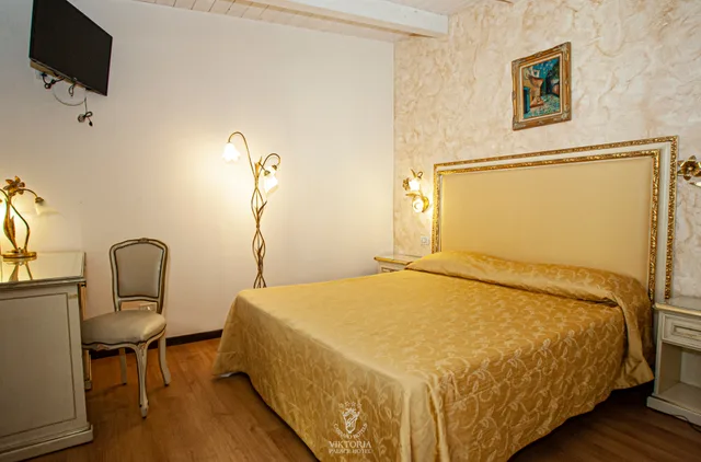 Garden, Double or Twin Bed, Patio، Viktoria Palace 1/2