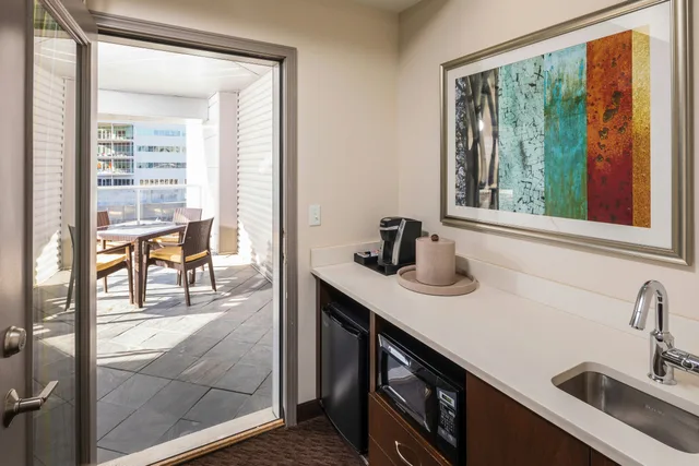 جناح بسرير كينج بإطلالة لذوي الإعاقة، Hilton Garden Inn Sioux Falls Downtown 5/5