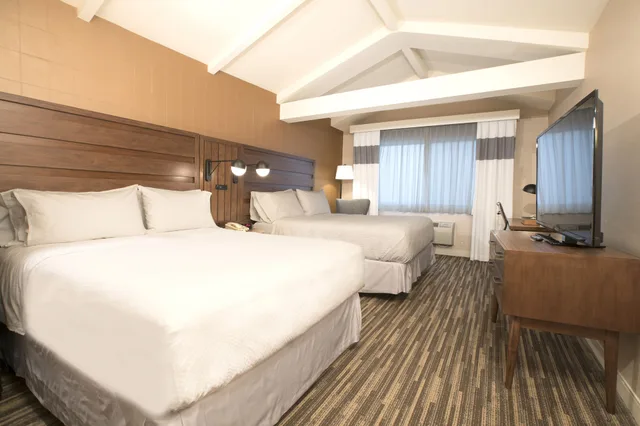 غرفة بسريرين كوين، Best Western Premier Plainview-Long Island Hotel 1/3