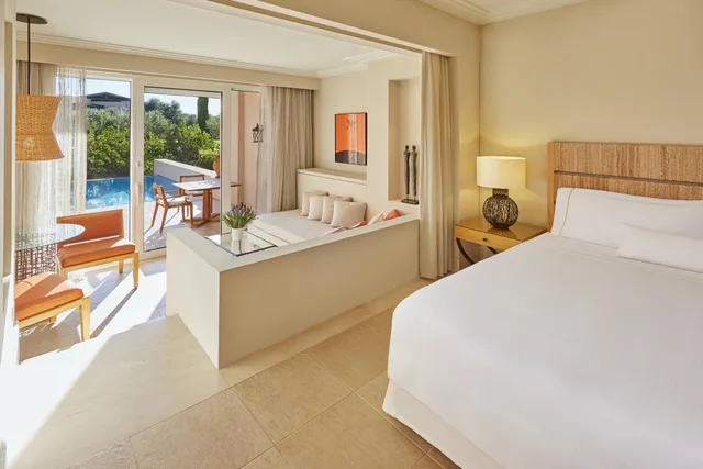 Garden, Infinity, Guest Room, Superior, King Bed, Sofa، The Westin Resort, Costa Navarino 6/11