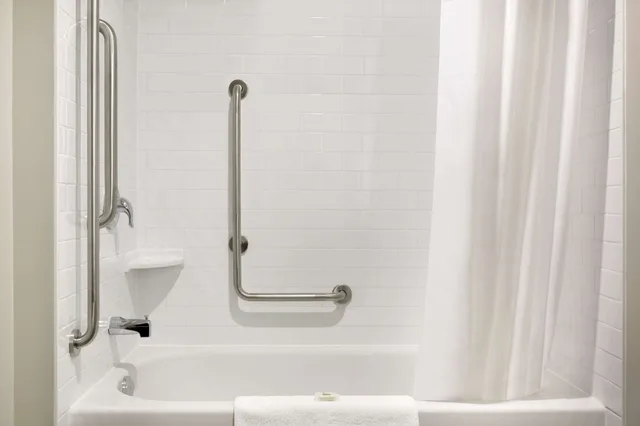 غرفة بسرير كوين، Days Inn & Suites By Wyndham Lindsay 6/7