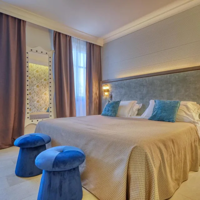 جناح كبير بإطلالة على البحيرة بشرفة بغرفتي نوم، Palazzo Della Scala 10/10