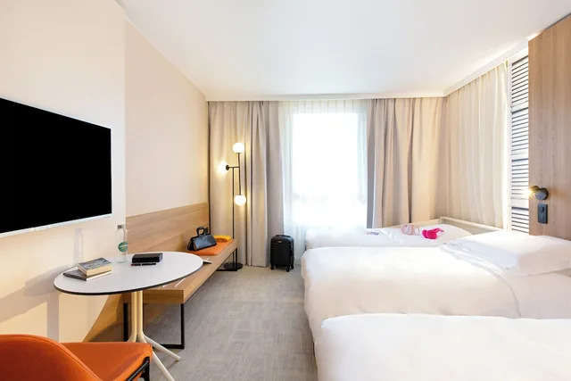 غرفة قياسية بسريرين منفصلين، Novotel Beaumanoir 5/10