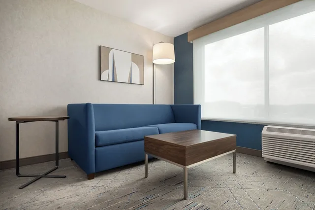 Holiday Inn Express & Suites Overland Park South, Belton, Raymore 30/50