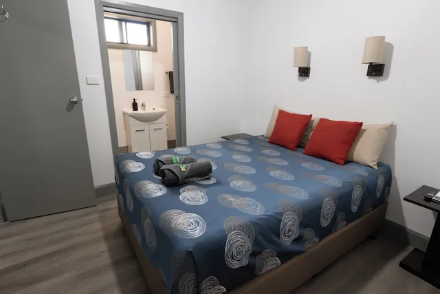 جناح استوديو تنفيذي بسرير مزدوج، Broken Hill Tourist Lodge 1/5