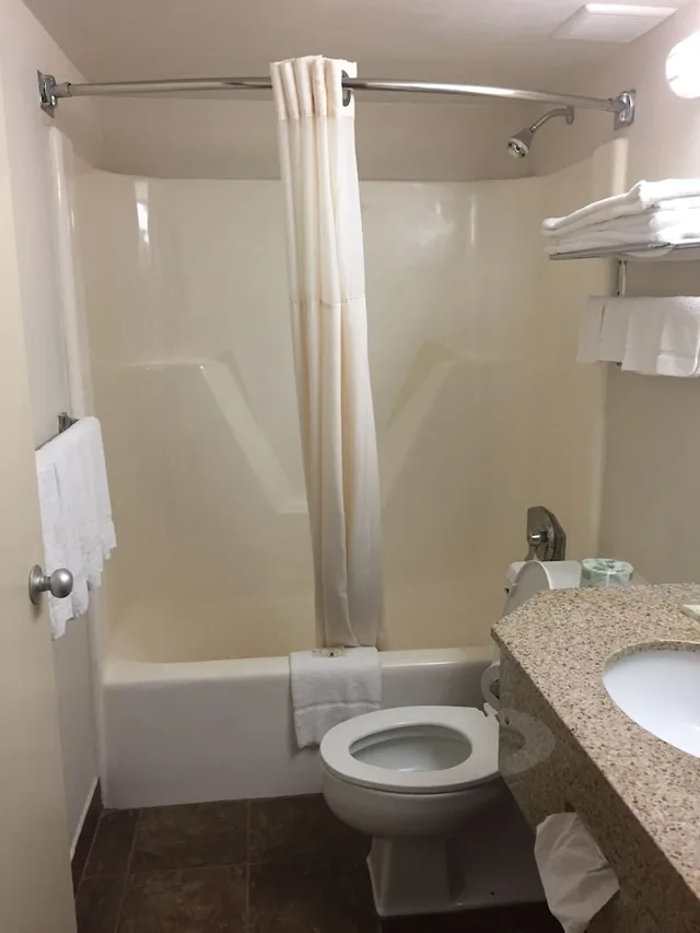 غرفة ديلوكس بسريرين مزدوجين، Quality Inn & Suites Indiana South 4/4