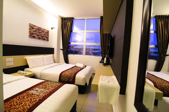 غرفة عائلية ثلاثية بسرير كوين وسرير فردي، Uptown Hotel Seremban 4/4