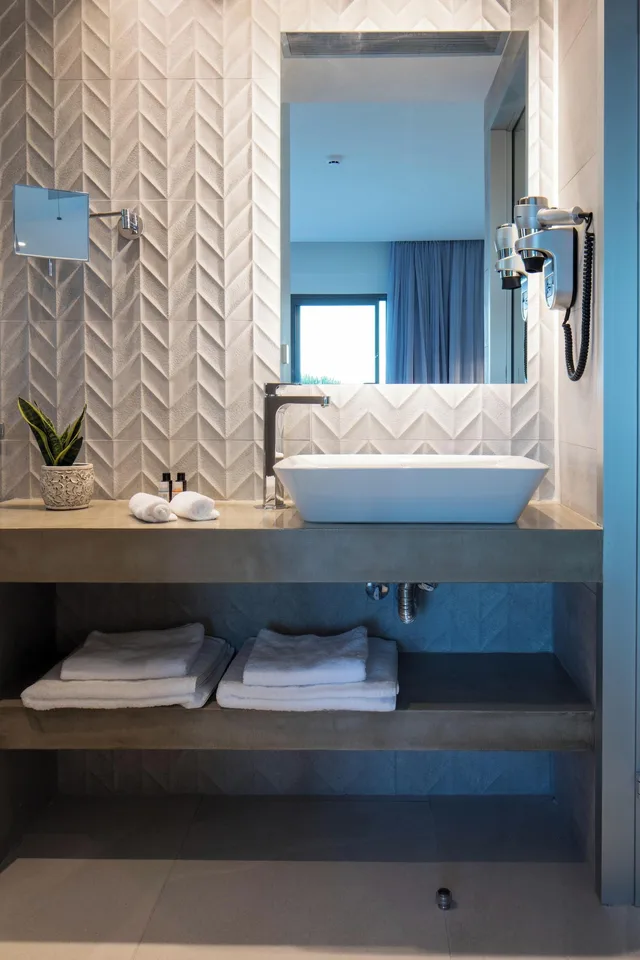 Premium, Queen Bed, Private Pool, Amira 3/3