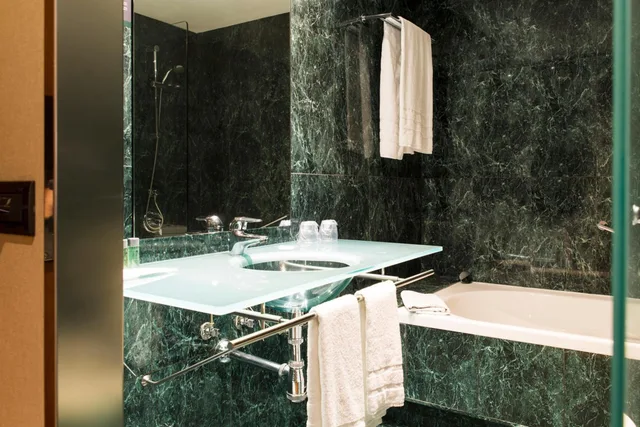 غرفة بسرير مزدوج، Pointe Plaza Hotel 3/3