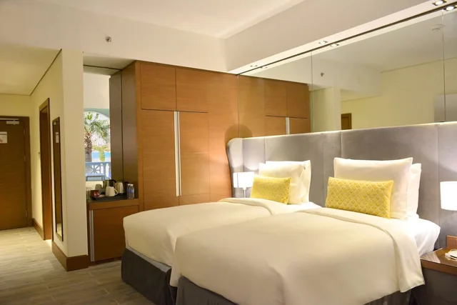 Superior, Twin Beds, Pool View, Balcony, Radisson Blu Resort Al Khobar Half Moon Bay 4/6