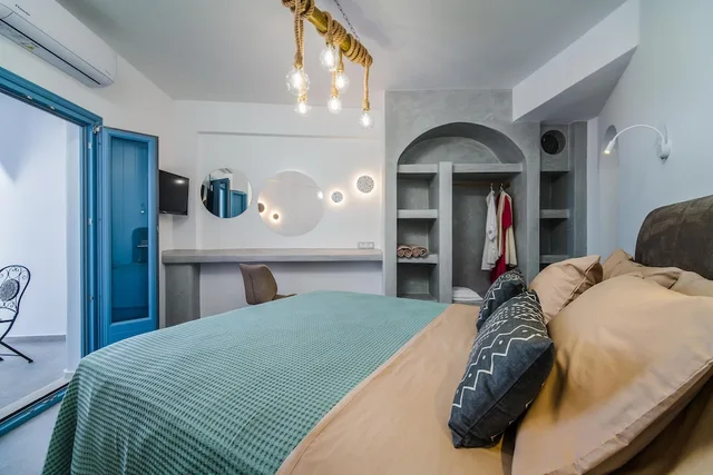 جناح فاخر بسرير كوين بإطلالة على البحر بمسبح خاص، Aegean Blue Suites 2/3
