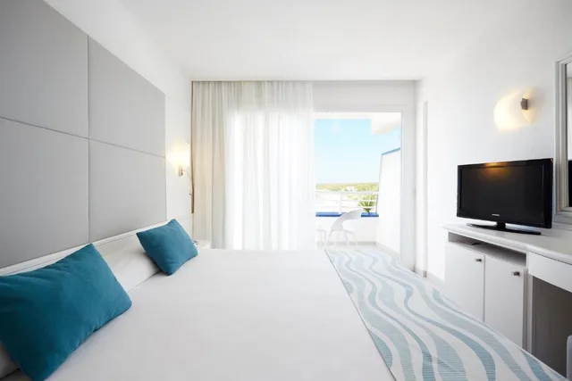 غرفة سوبيريور بسرير مزدوج بإطلالة على البحر، Insotel Club Formentera Playa 3/4