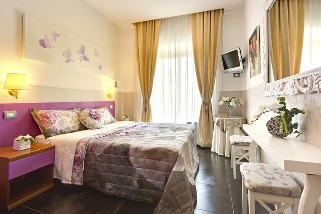 Room, Double Bed, Hotel Marcantonio Rome 3/8