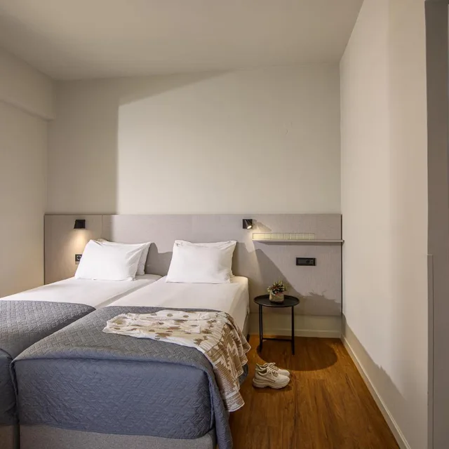 Room, Double or Twin Bed, Marin Hotel 3/10