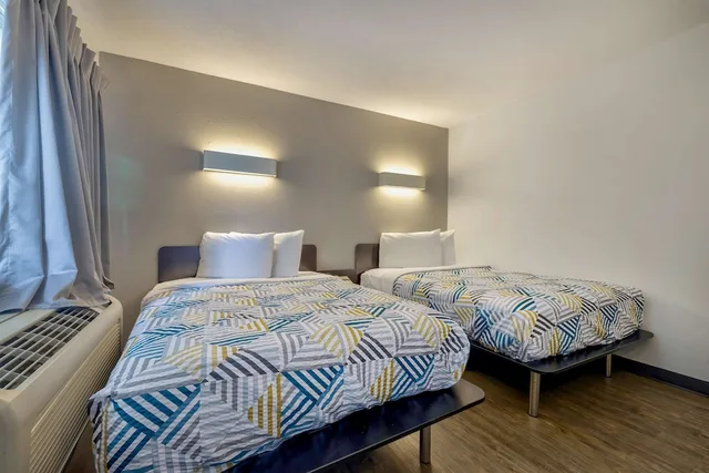 غرفة قياسية بسريرين مزدوجين لذوي الإعاقة، Motel6 Oshkosh, WI 4/10