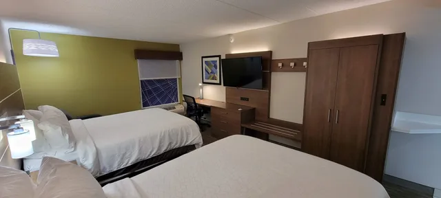 غرفة بسريرين كوين، Holiday Inn Express Edgewood Aberdeen Bel Air 2/6