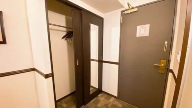 غرفة ديلوكس بسريرين مزدوجين للمدخنين، Toyoko Inn Tokyo Shinagawa Konan-guchi Tennozu Isle 3/3