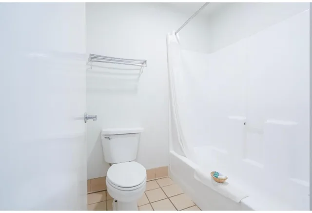2 Full Beds Accessible Non - Smoking، Budget inn by Oyo San Augustine 4/4