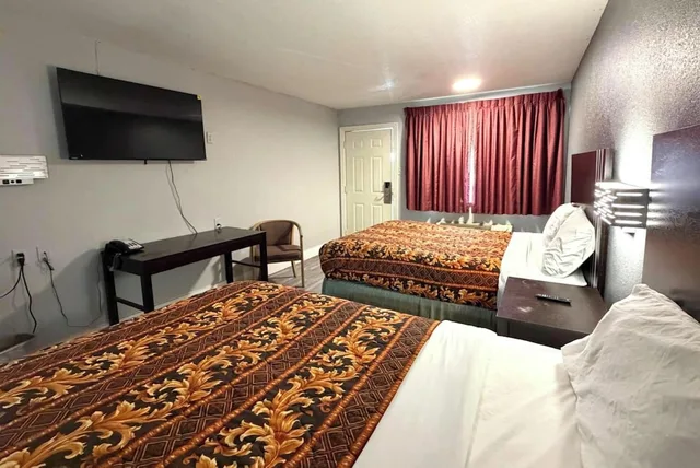 غرفة بسريرين كوين، Regency Inn Three Rivers I-37 9/10