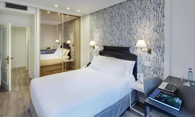 غرفة بسرير كوين، Sercotel Europa San Sebastian 2/4