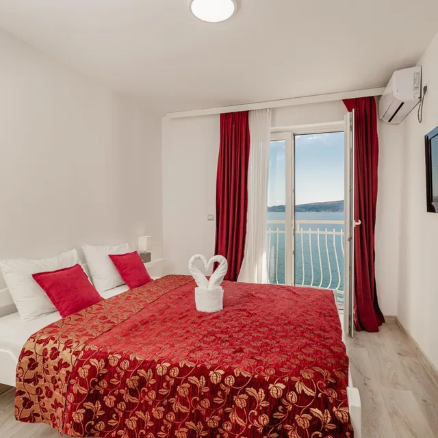 Superior, Double Bed, Sea View, Azzurro Hotel Bijela, Herceg Novi 3/10