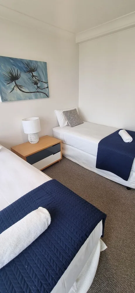 شقة بسرير كوين وسريرين منفصلين بإطلالة على البحر بغرفتي نوم في الطابق الأرضي، Boulevard North Holiday Apartments 3/7