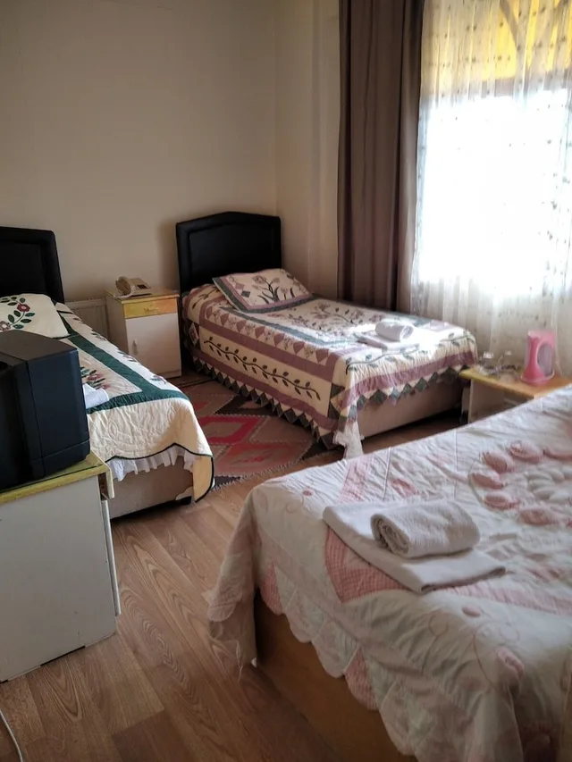 Room, Triple, 3 Beds, Hotel Ilhan 2/4