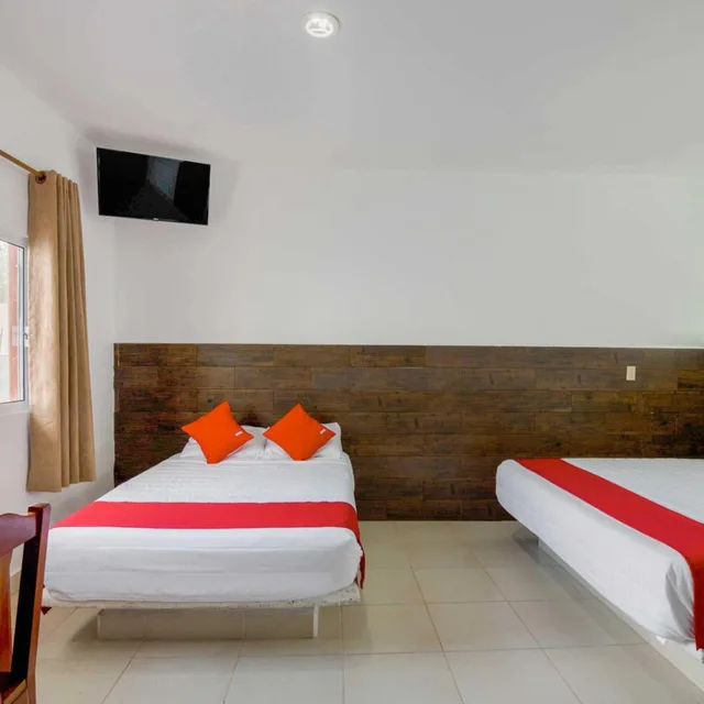 غرفة قياسية بسريرين، OYO Hotel Palma Real 2/10