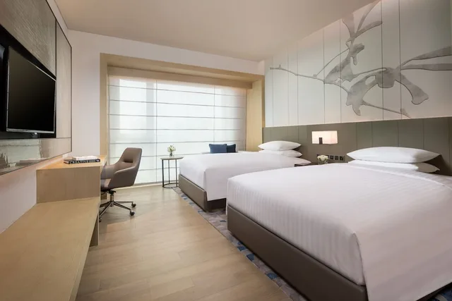 غرفة ديلوكس بسريرين منفصلين، Courtyard By Marriott Shanghai Hongqiao 2/4