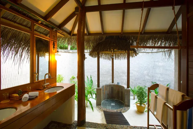 BEACH VILLA- Discounted Transfer، Medhufushi Island Resort 8/8