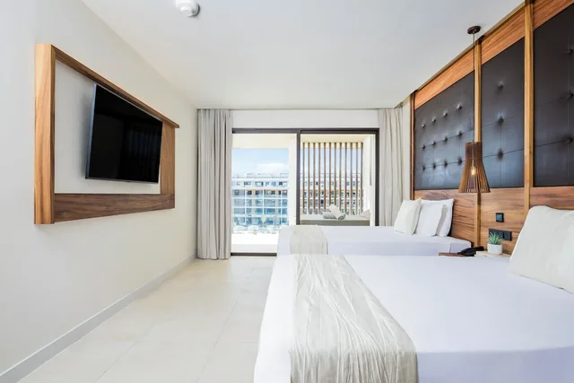 1 Bedroom, Club, Family, Suite, 2 Queen Beds, Outdoor Jetted Tub، Majestic Mirage Costa Mujeres, All-Suite Resort - All Inclusive 1/8