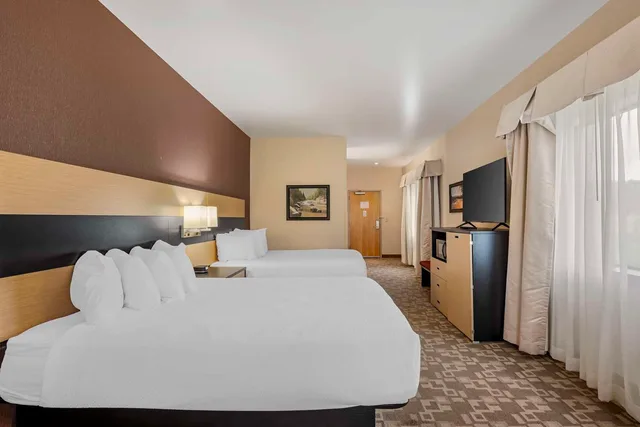 Room, 2 Queen Beds, Best Western Plus Kootenai River Inn Casino & Spa 1/4