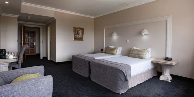 Deluxe, Twin Beds, Apollo Hotel 4/5