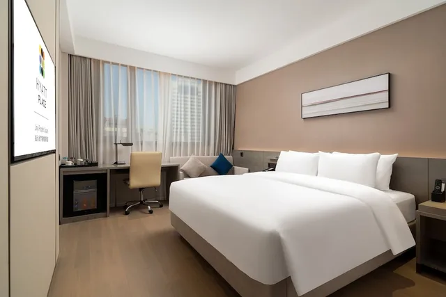 غرفة بسرير كينج، Huidong Business Hotel 2/2