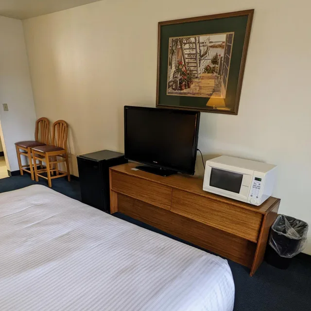 غرفة بسرير كينج، Fairground Inn Monroe WA 7/10