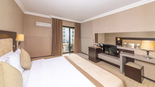 غرفة قياسية بسريرين منفصلين بإطلالة على المدينة، Faros Premium Beach - Adults Only (16+) 1/5